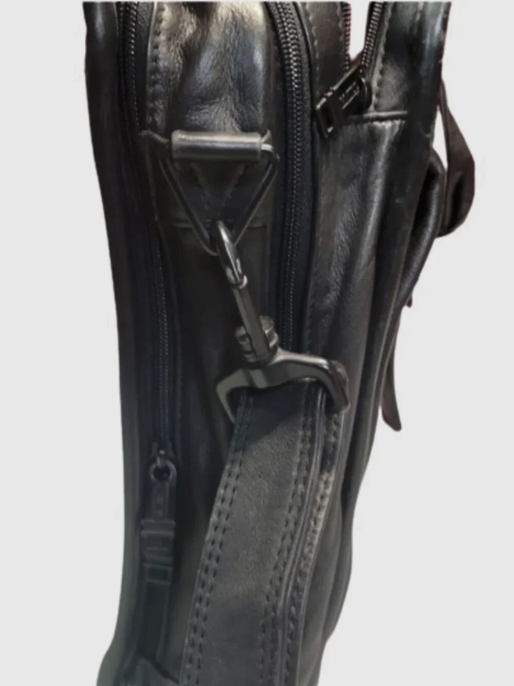 Tumi style #904d